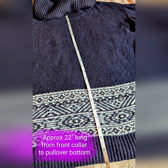 Size Lg Petite, Reitmans GUC navy blue with white & light blue bottom accents - Picture 6 of 11